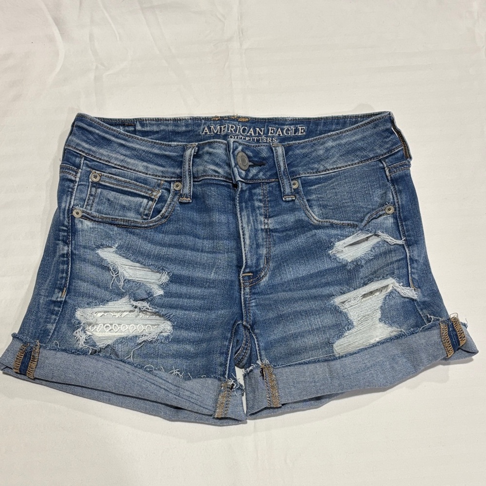 American Eagle Next Level Stretch Midi Denim Shorts Women’s Size 6